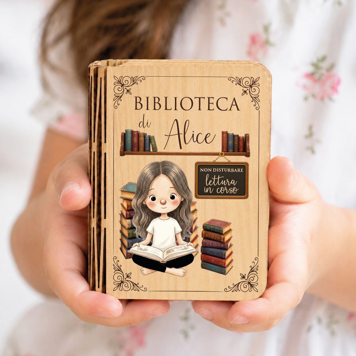 biblioteca-lampada-libro-regalo-personalizzato-bambina-bambino-luce-lettura-amante-dei-libri-03