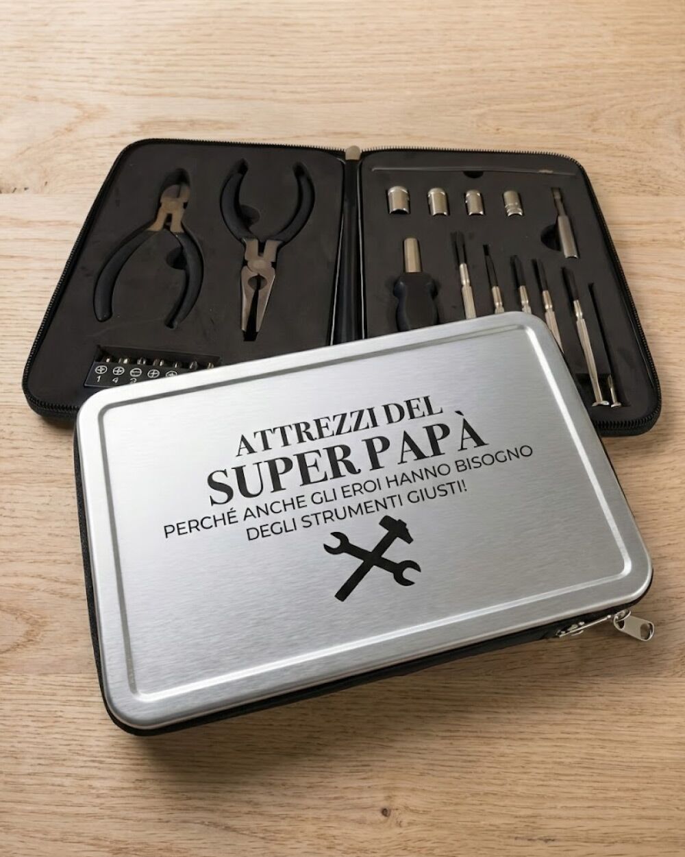 kit-attrezzi-personalizzato-regalo-festa-papa-compleanno