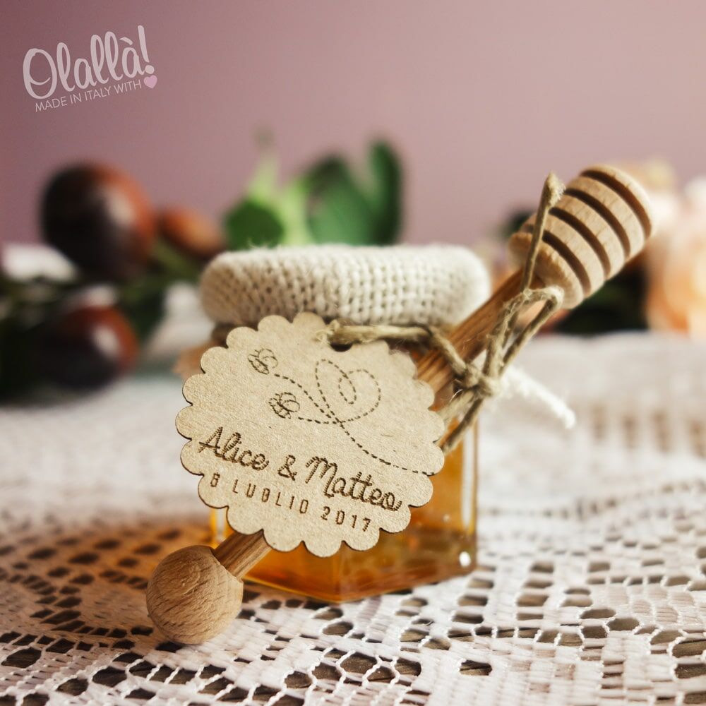 Vasetti di Miele 40 gr con Coprivasetto in Juta Spago Tag in Carta Kraft e Spargimiele, Stile Country - Idea Bomboniera per Matrimonio - immagine 7