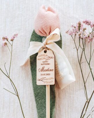 Tulipano in Tessuto Bomboniera con Tag in Legno Personalizzata con Fiorellini