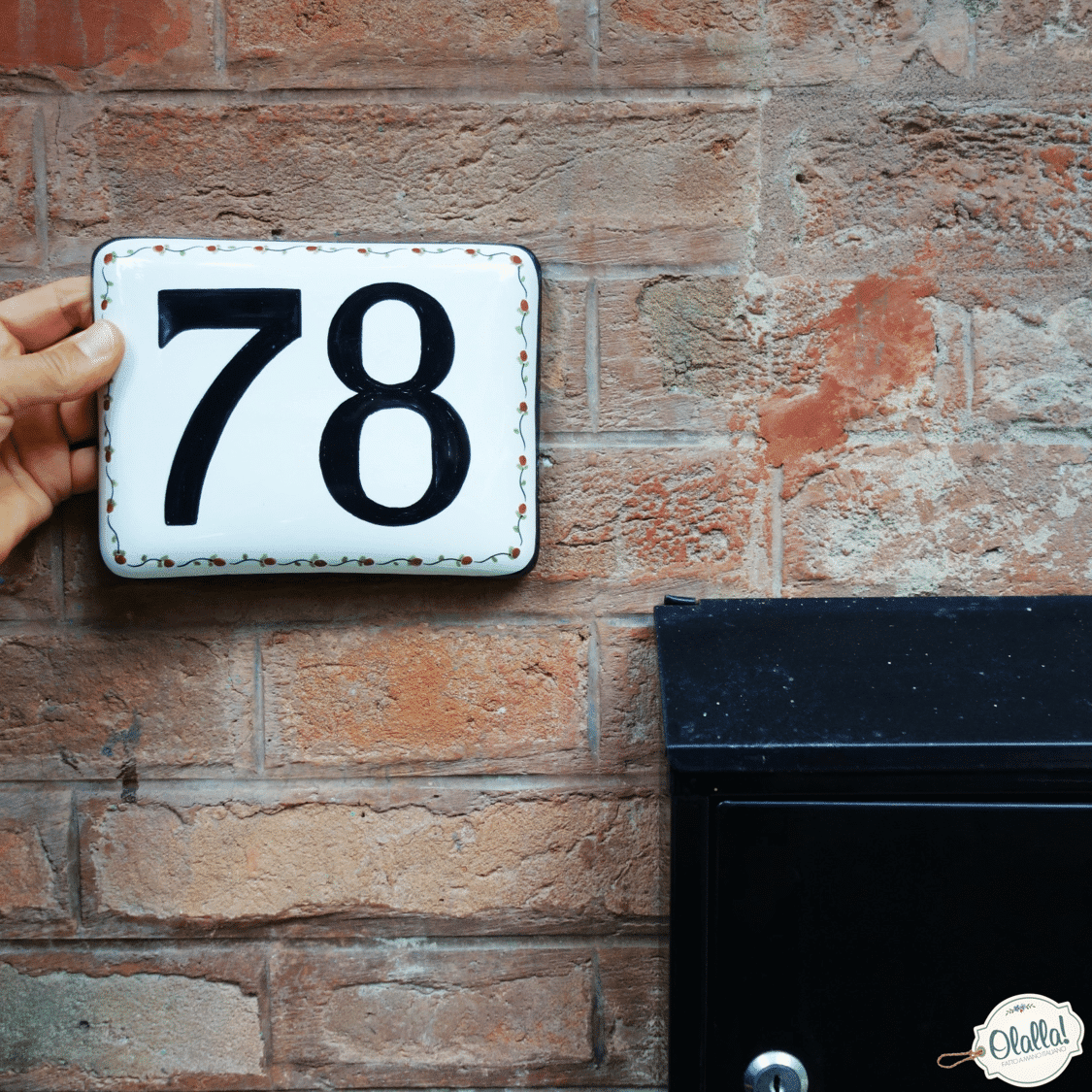 Numero Civico in Ceramica Rettangolare Decorato a Mano con Motivo Floreale - immagine 4