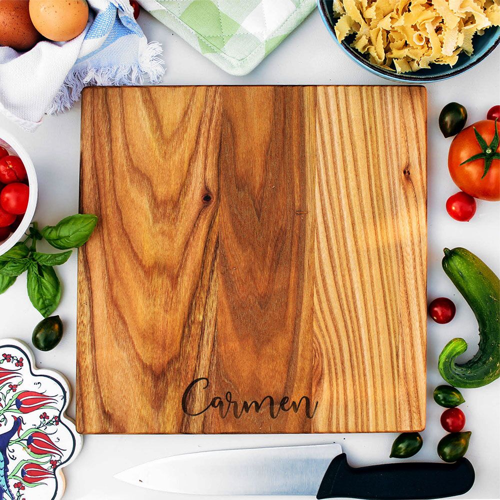 Tagliere Personalizzabile con Nome Corsivo Elegante - Idea Regalo Donna