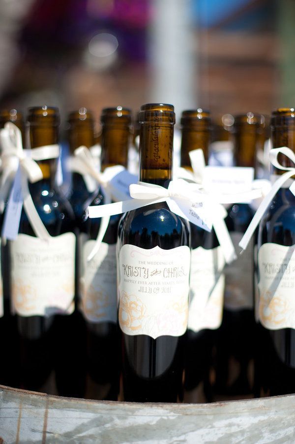 Bottiglia di vino con etichetta personalizzata