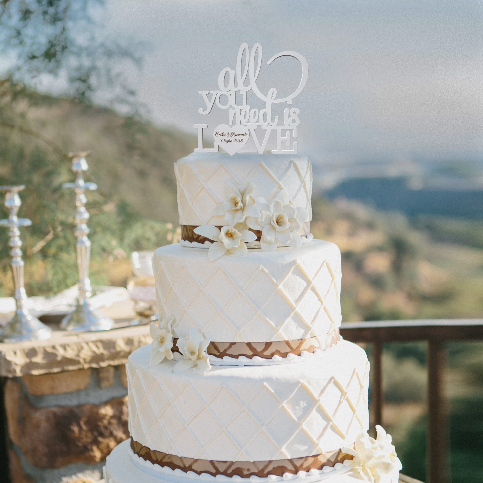 Cake Topper All I Need Is Your Love Personalizzato