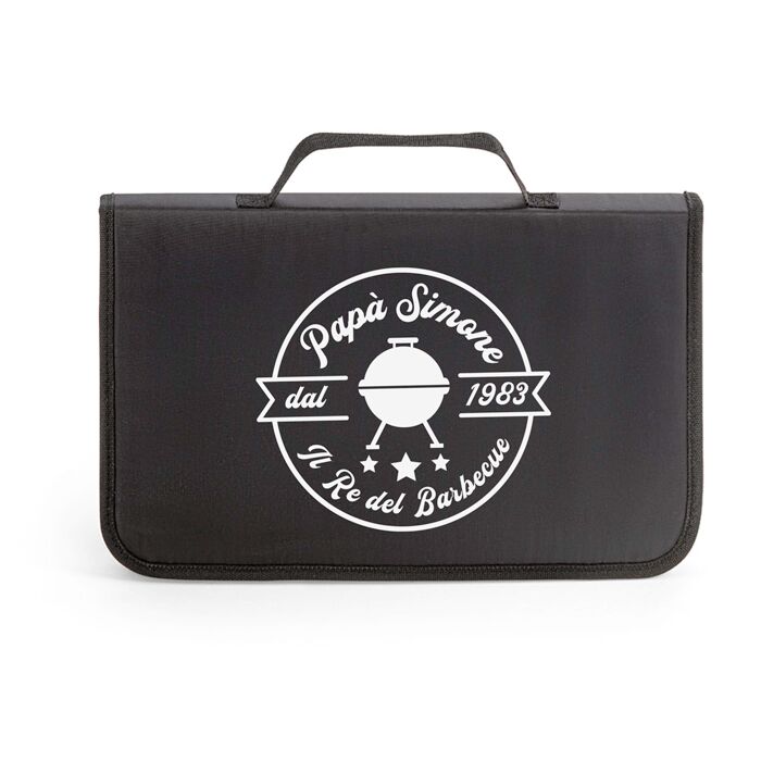 set-attrezzi-personalizzato-barbecue-grembiule-logo-tondo