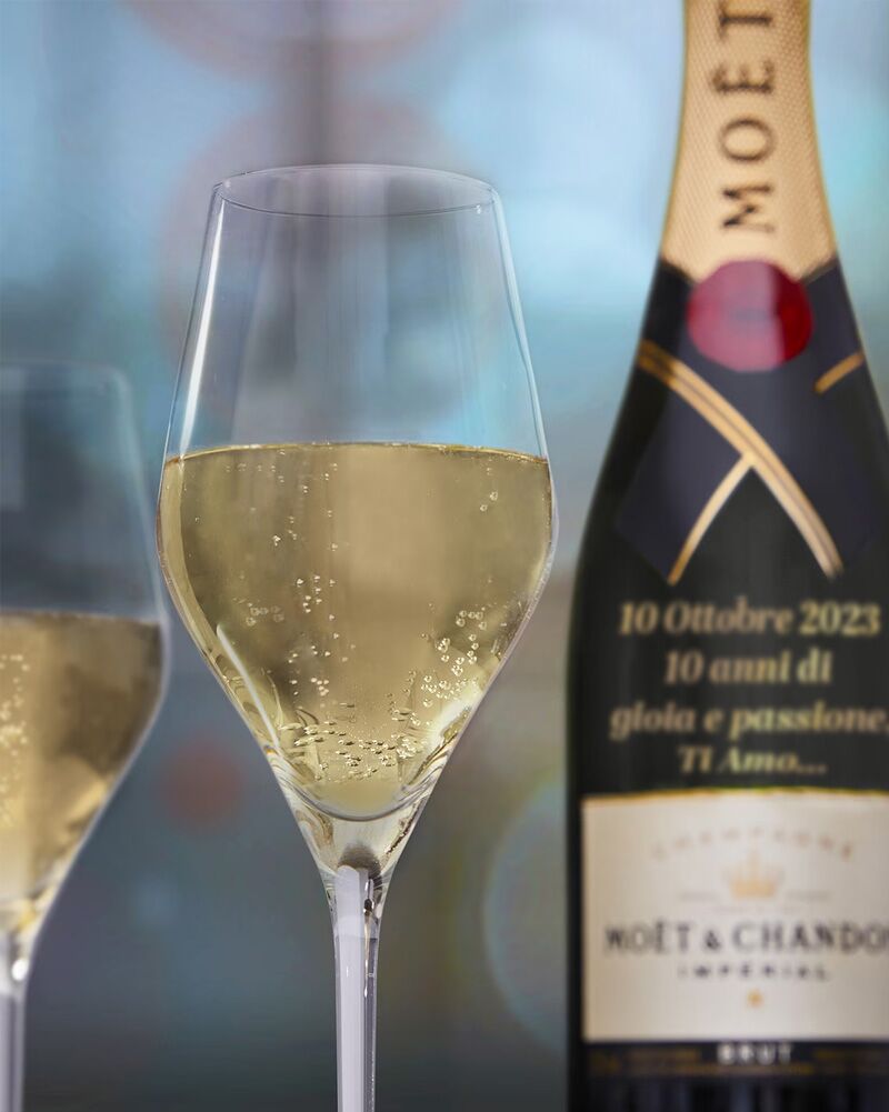 Champagne Moet Chandon Personalizzato Scritta Auguri Anniversario3