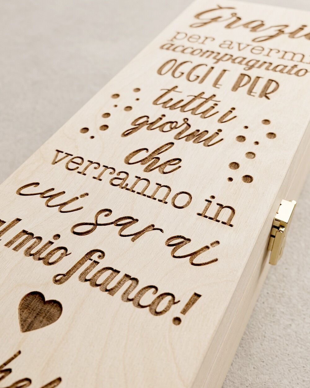 regalo-personalizzato-bottiglia-vino-cassettina-padrino-madrina-battesimo02