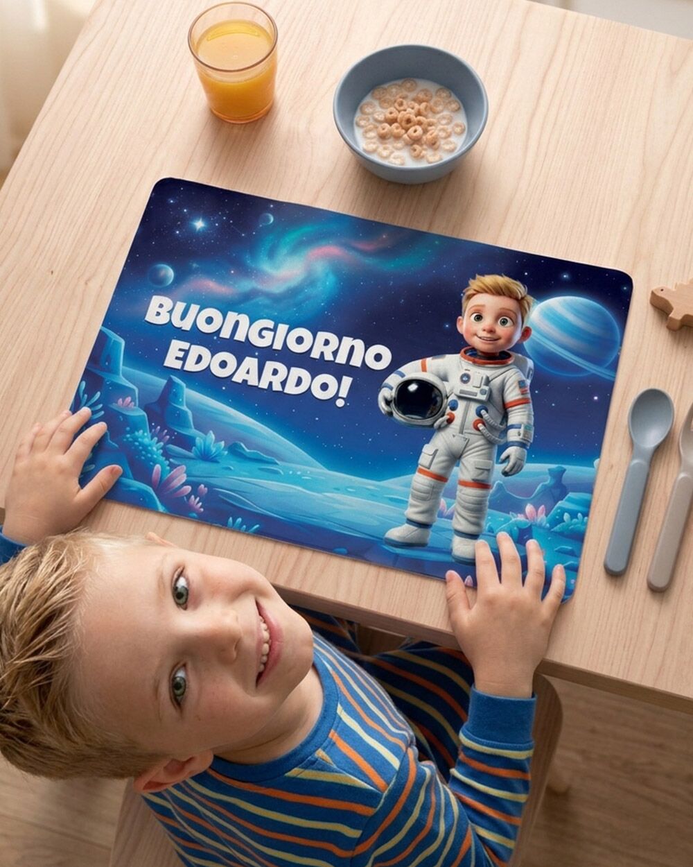 regalo-personalizzato-tovaglietta-colazione-ritratto-cartone-astronauta