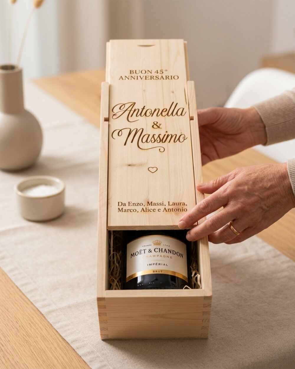 cassettina-vino-personalizzata-regalo-anniversario-matrimonio-sp
