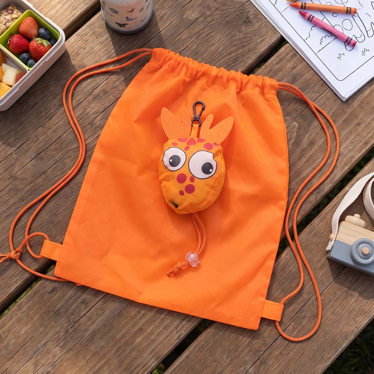 regalo-personalizzato-portachiavi-scuola-asilo-materna-sacca-zainetto-giraffa03
