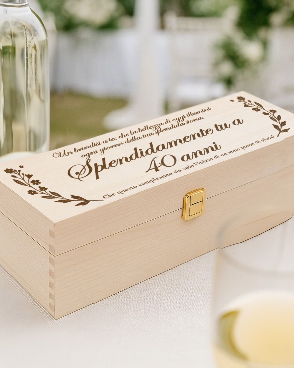 cassettina-vino-personalizzata-regalo-compleanno-lei-splendidamente-tu-a-40-anni