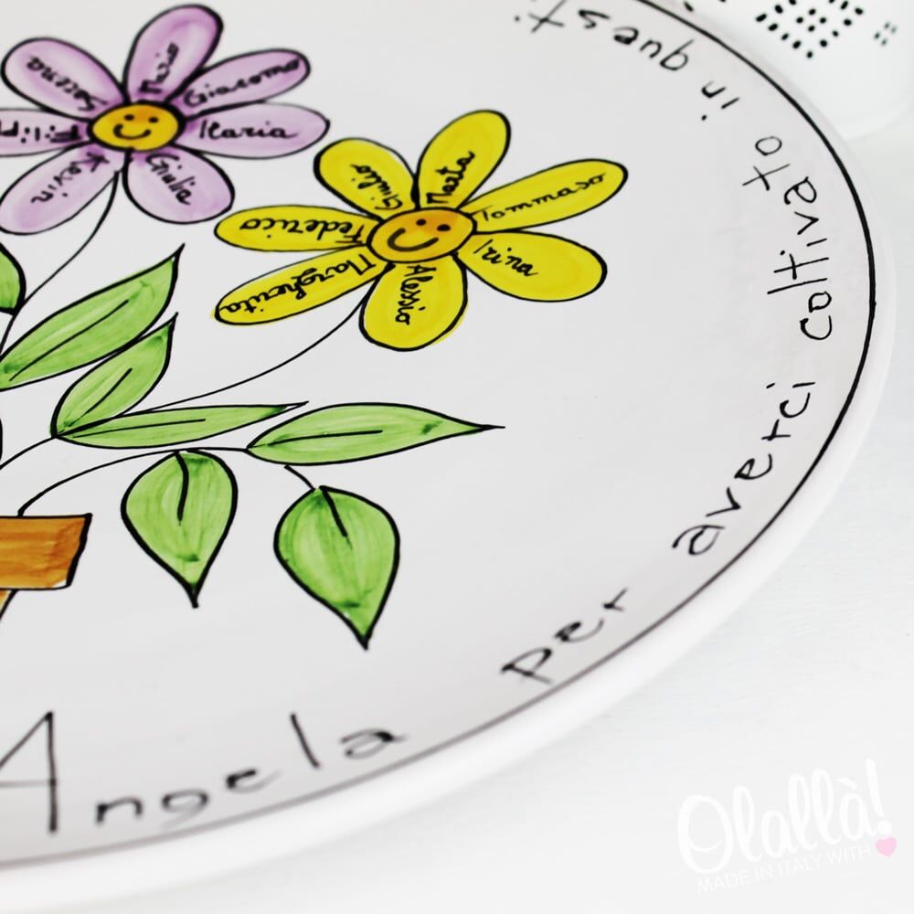 Piatto in Ceramica Personalizzato con i Fiori e i Nomi dei Bambini - Regalo Maestre - immagine 2