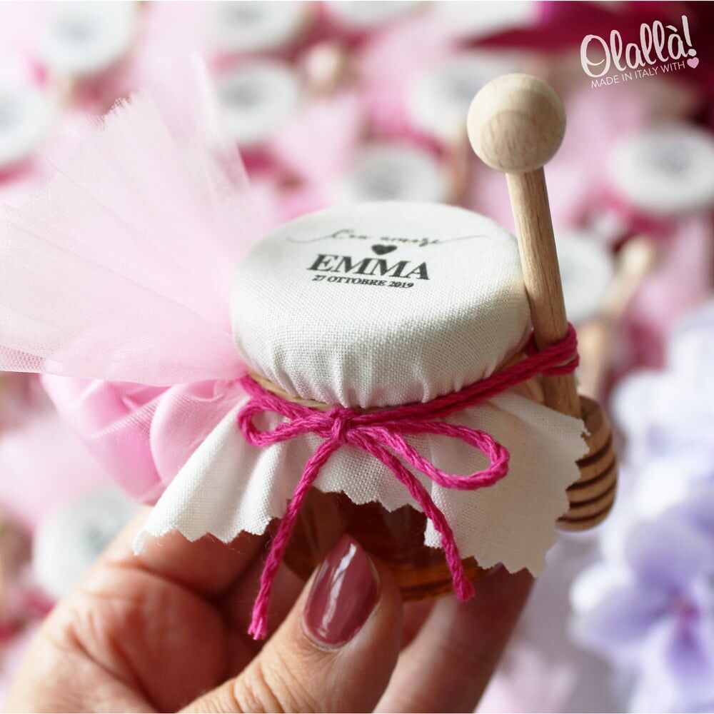 Vasetti di Miele 250 gr Coprivasetto Personalizzato con Stampa e Spargimiele - Idea Bomboniera per Battesimo - immagine 2