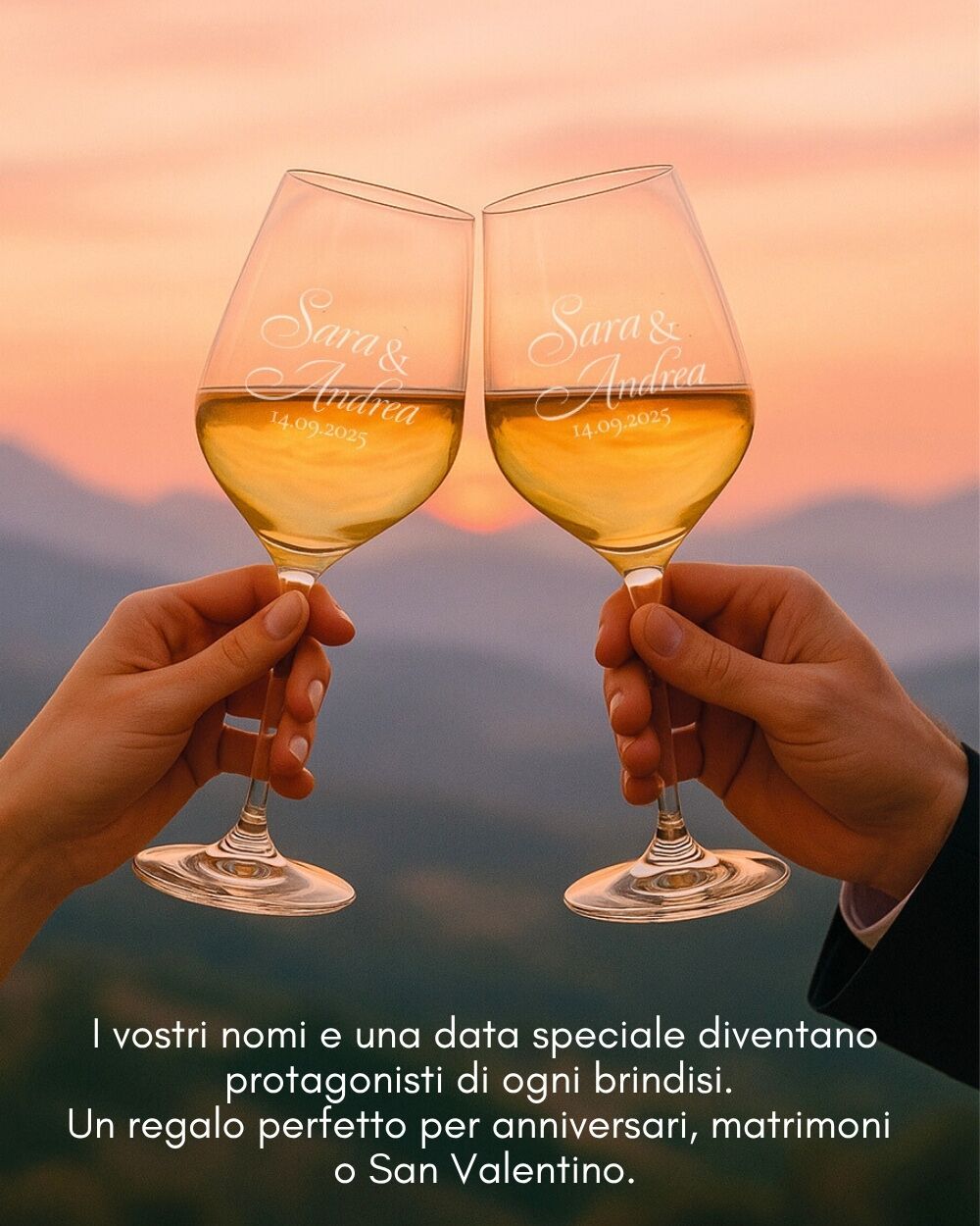 Coppia di Calici, Set 2 Calici da Vino Personalizzati con Nomi e Data in Corsivo - Idea Regalo per Anniversario, Matrimonio - immagine 9