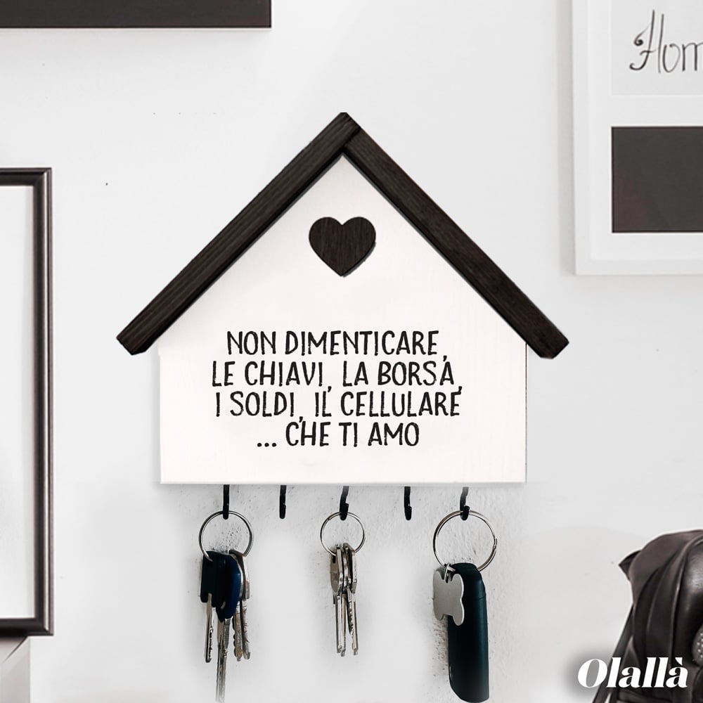 Casetta Appendichiavi in Legno con Cuore Personalizzabile con Dedica - Idea Regalo San Valentino, Anniversario, Casa Nuova - immagine 13