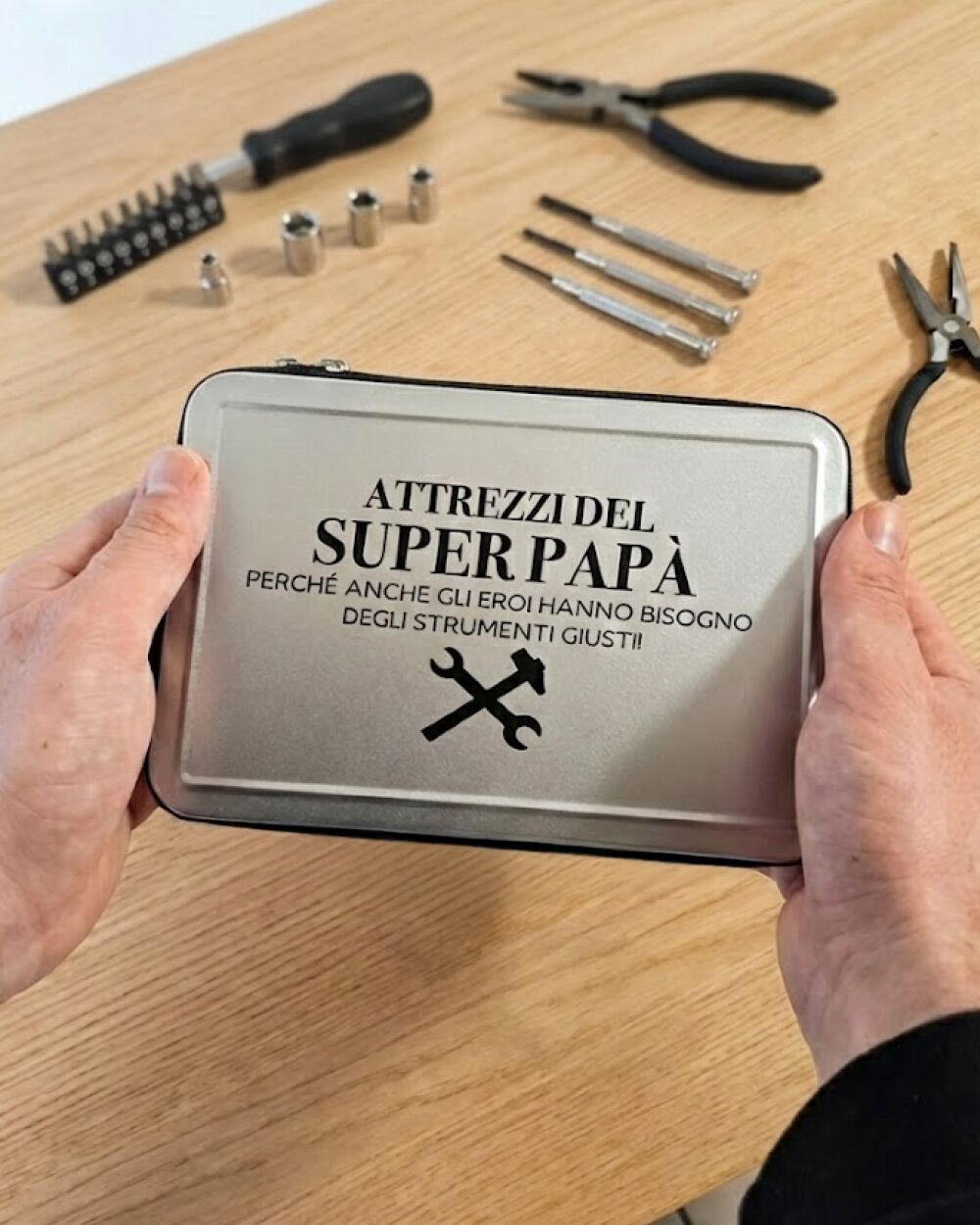 kit-attrezzi-personalizzato-regalo-festa-papa-compleanno