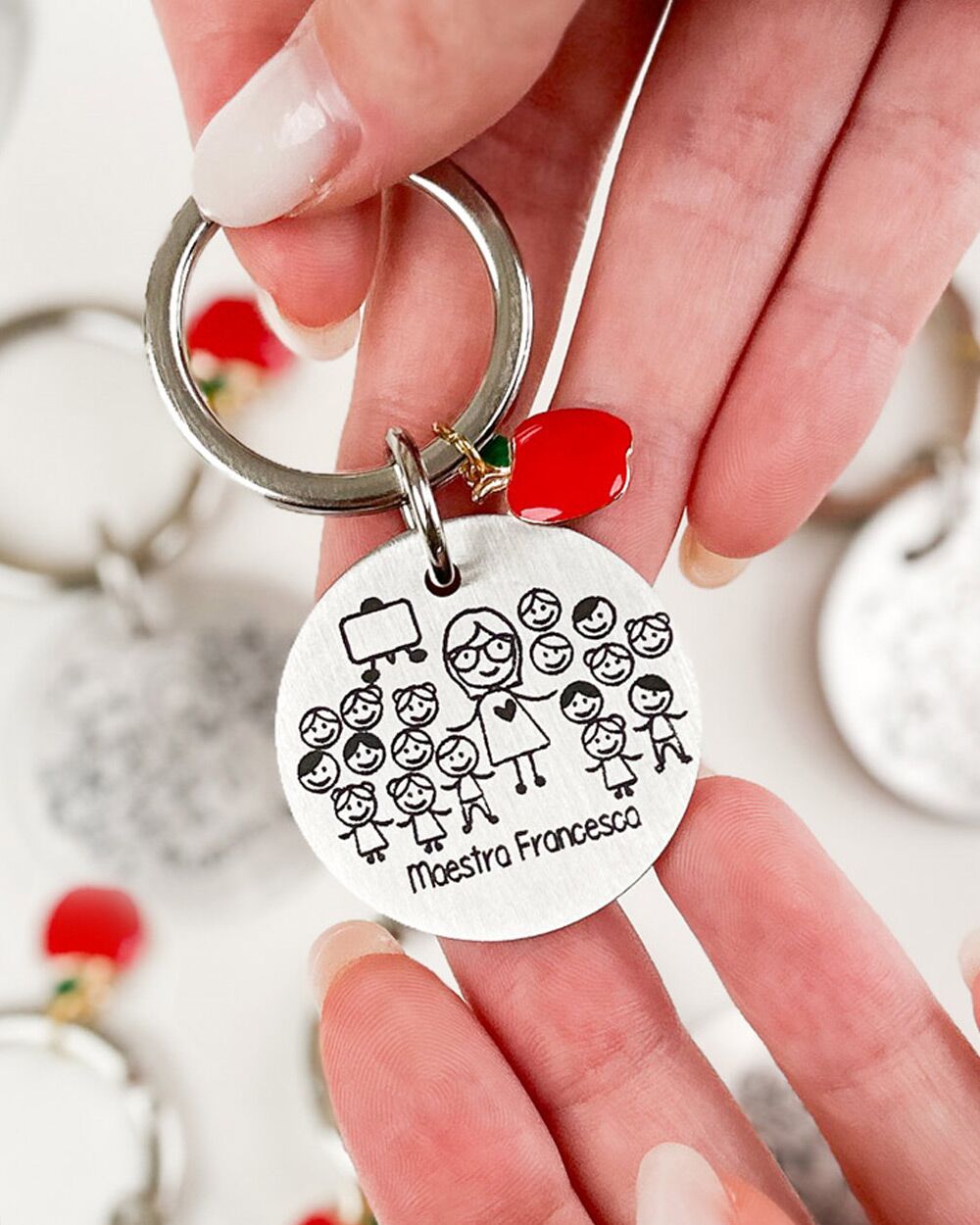 regalo-personalizzato-portachiavi-maestra-ritratto