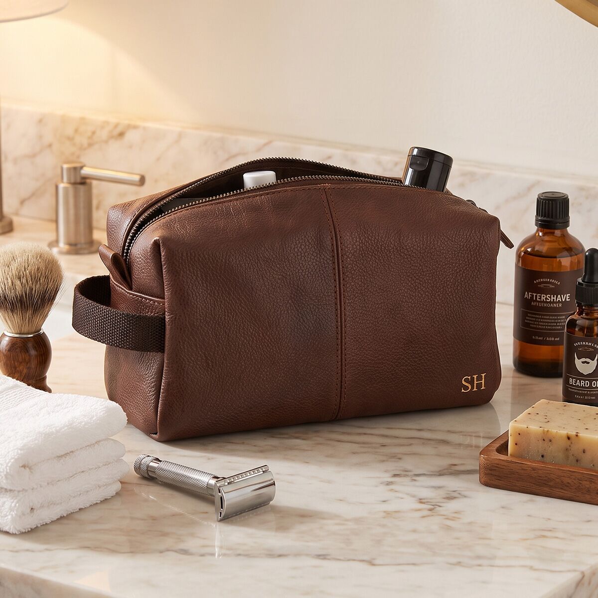 trousse-personalizzata-iniziali-uomo-simil-pelle-marrone0222