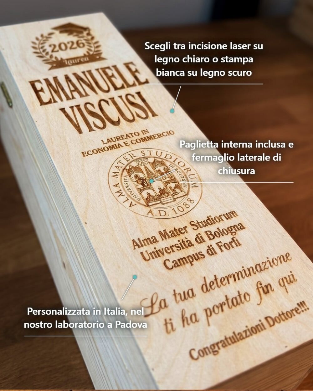 Cassettina Porta Vino in Legno Incisa Idea Regalo Laurea - immagine 2