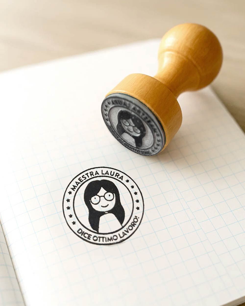 timbro-personalizzato-regalo-maestra