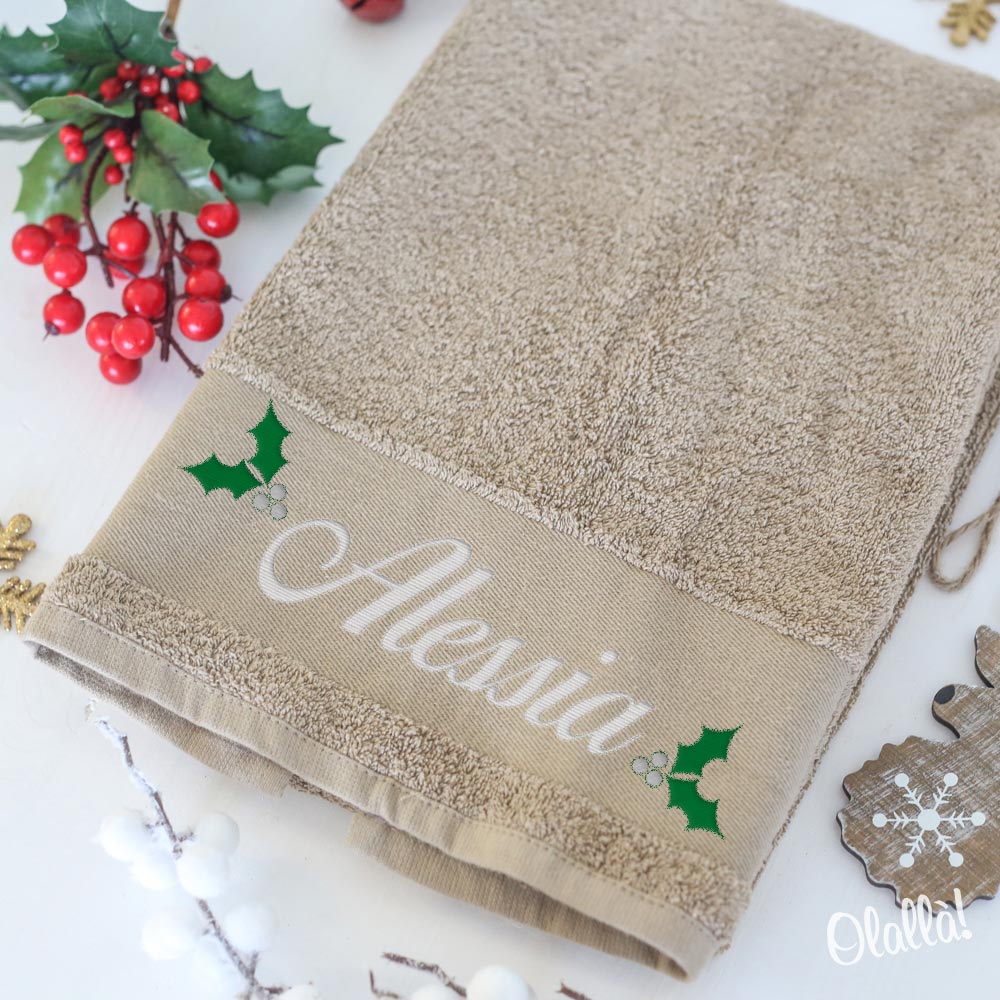 Asciugamano-con-nome-ricamato-natale-beige-02