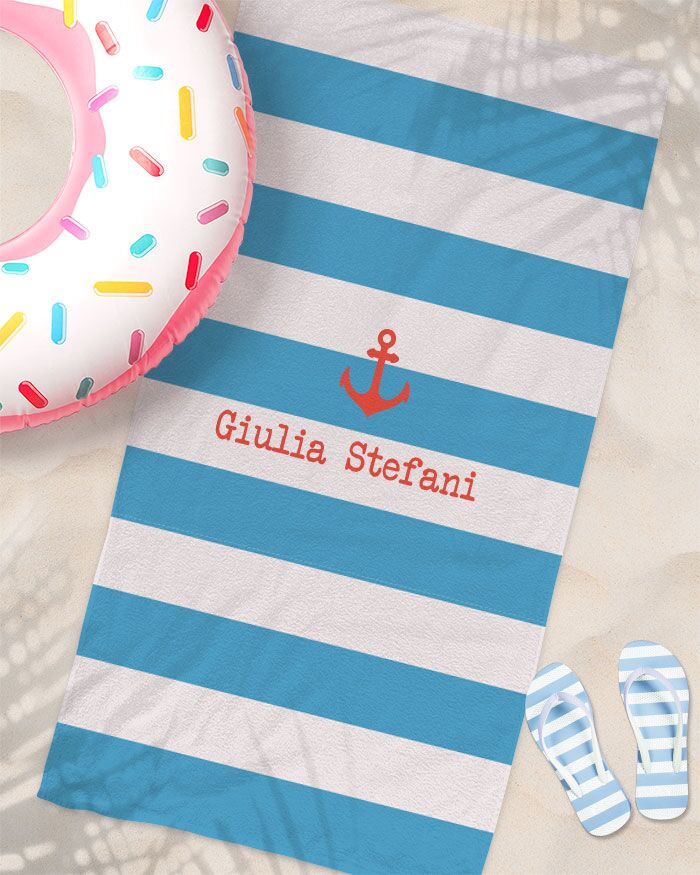 Telo Mare a Strisce Bianche e Azzurre con Nome Personalizzato in Stile Marinaro - immagine 3