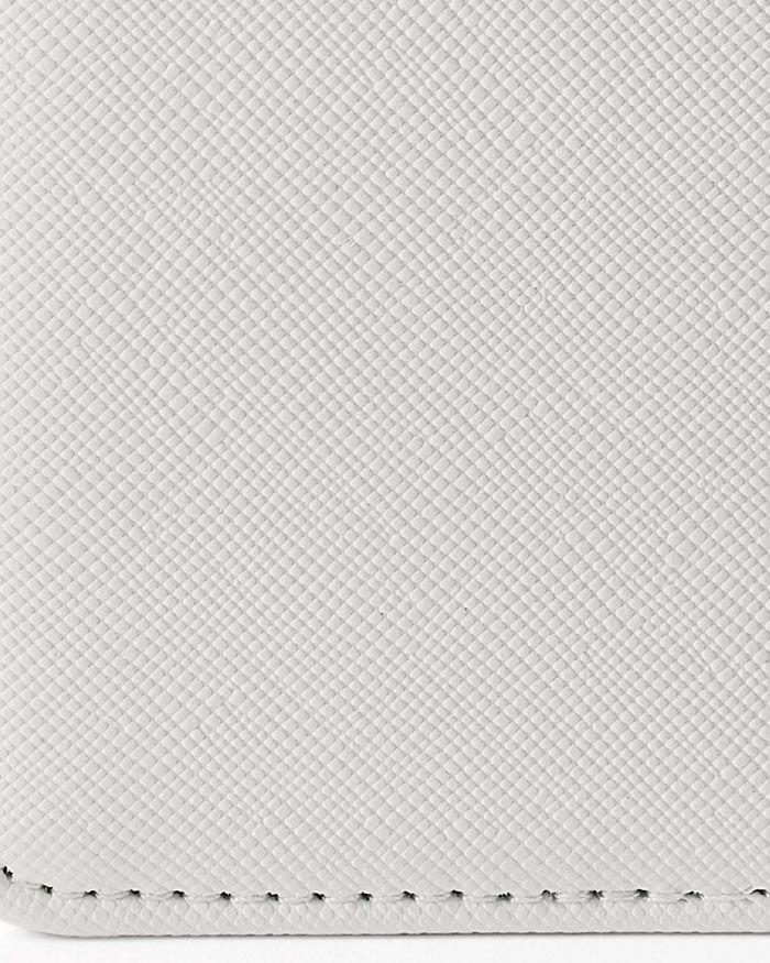 Porta Passaporto in Ecopelle Personalizzato con Iniziali – Idea Regalo Laurea, Regalo per Lei, Regalo per Viaggio - immagine 5