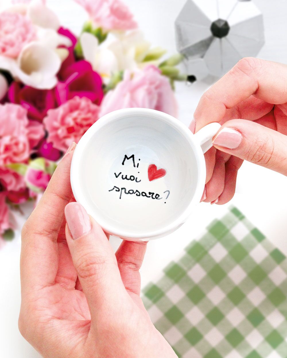 Tazzina in Ceramica Personalizzata con Messaggio Segreto sul Fondo "Mi Vuoi Sposare?" - Idea Regalo Proposta di Matrimonio