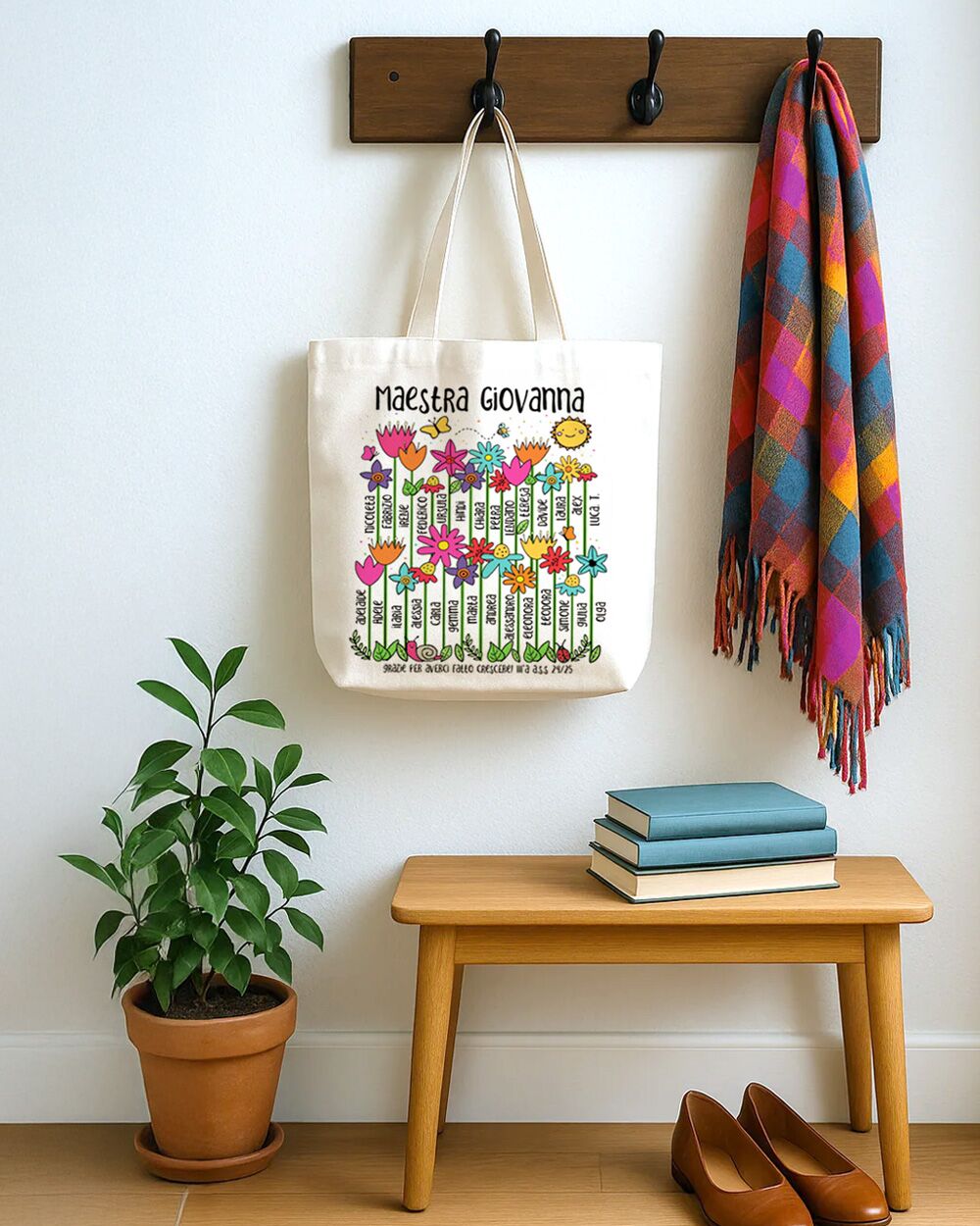 Borsa Personalizzabile con Fiori, Nomi Alunni e Dedica - Idea Regalo Originale Maestre, Regalo di Classe Fine Anno Scolastico - immagine 4