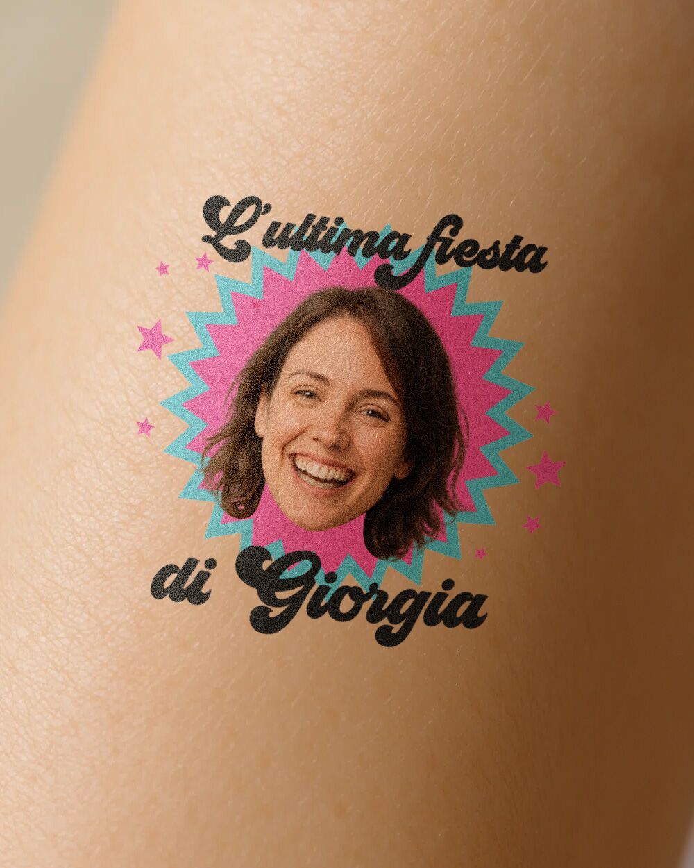 Tatuaggio Temporaneo Personalizzato "Ultima Fiesta" con Foto della Sposa - Idea Regalo Divertente Addio al Nubilato - immagine 8
