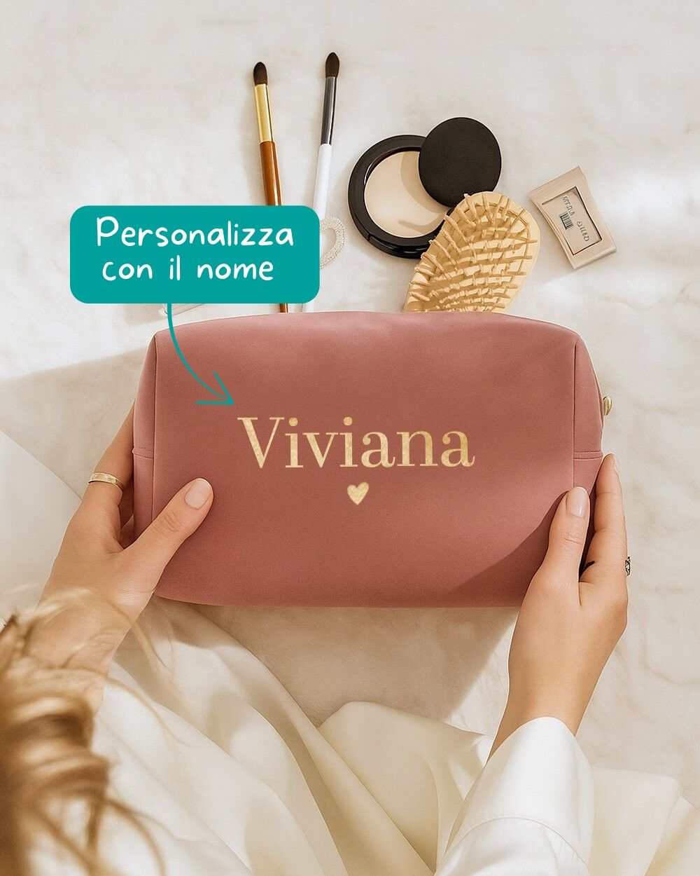 beauty-case-personalizzato-con-nome-in velluto-idea-regalo-amica
